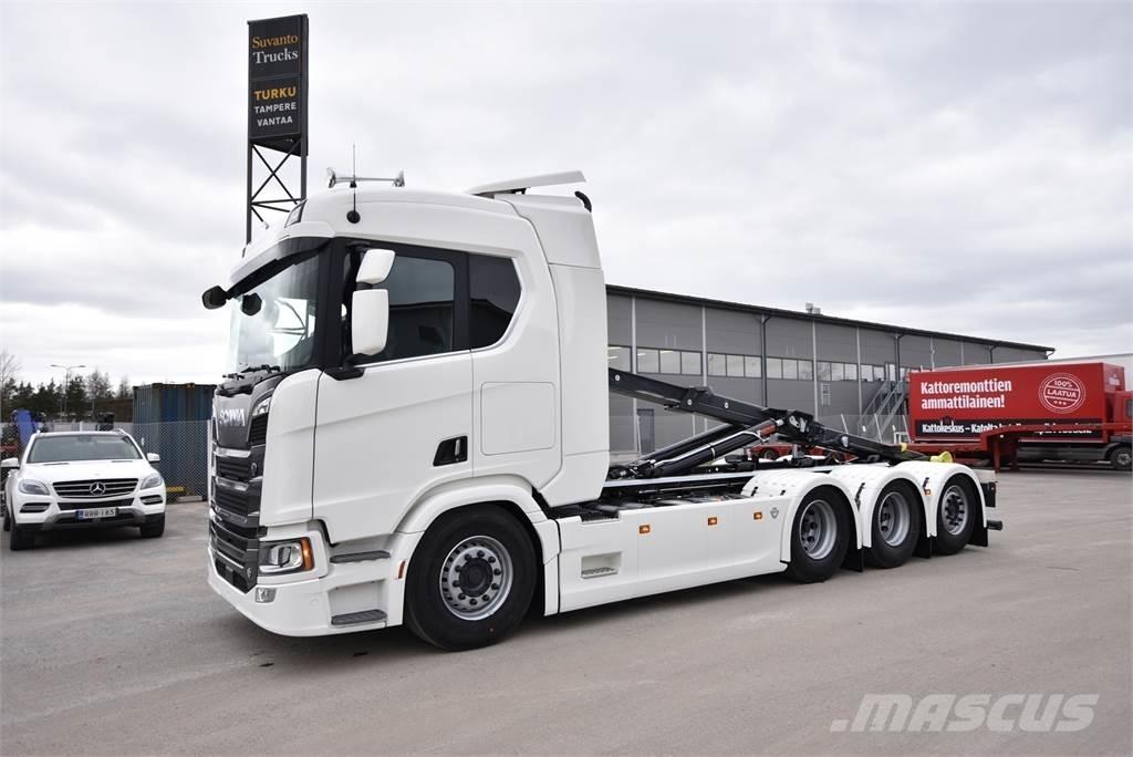 Scania R590 8X4 Camiões Ampliroll