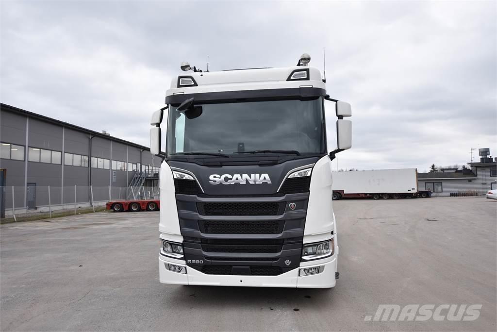 Scania R590 8X4 Camiões Ampliroll