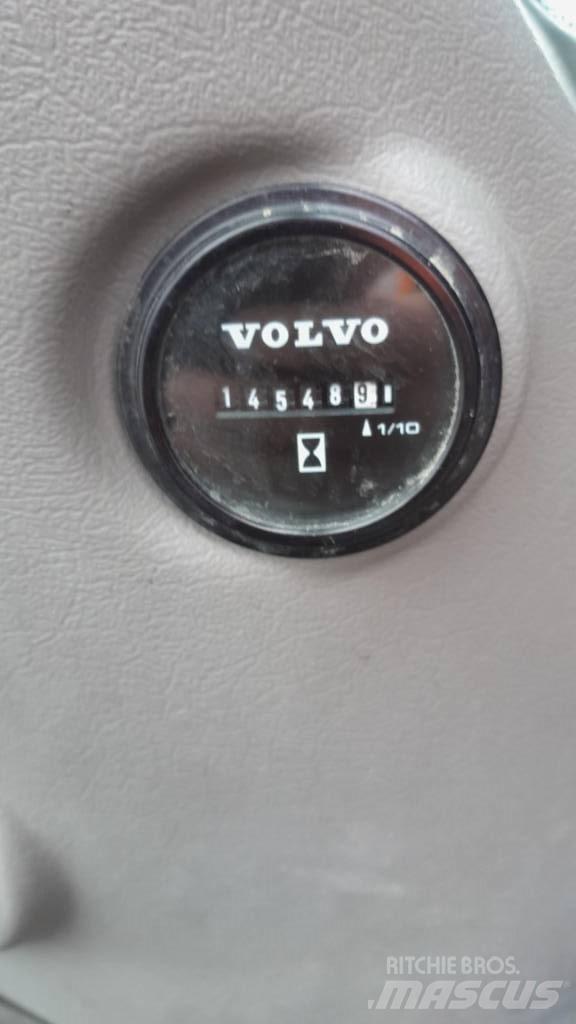Volvo EC 300 D L Escavadoras de rastos
