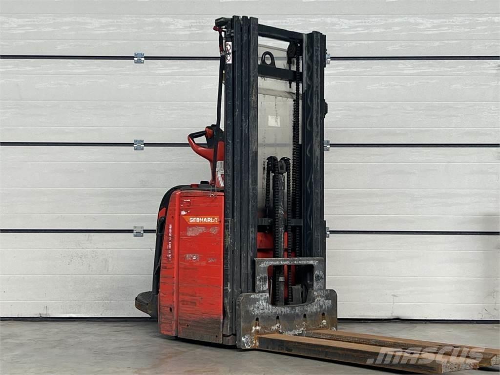 Linde L16AP Empilhador para operador externo