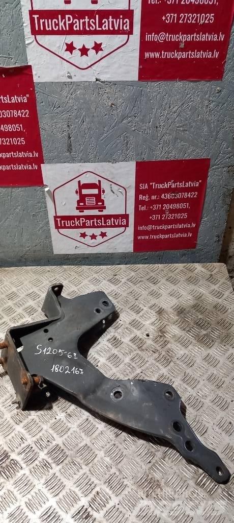 Scania R 440.   1802167 Chassis e suspensões