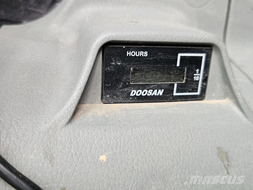 Doosan DX 300 LC-5 Escavadoras de rastos