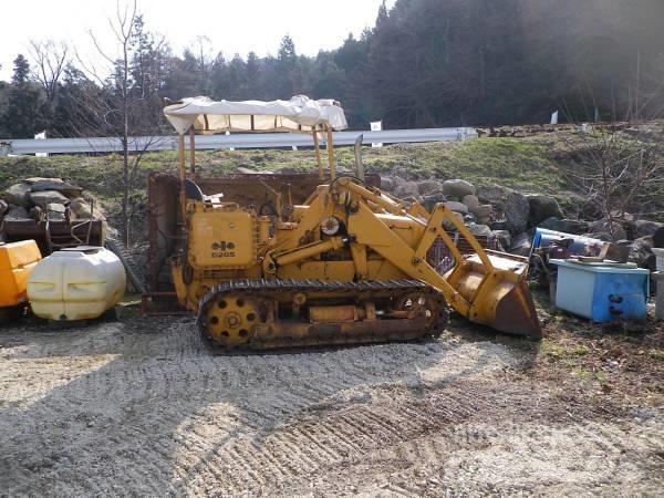 Komatsu D20S-3 Dozers - Tratores rastos