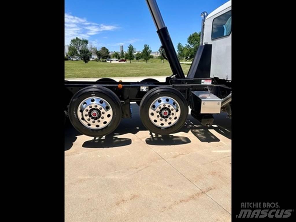 Kenworth T 880 Tractores (camiões)