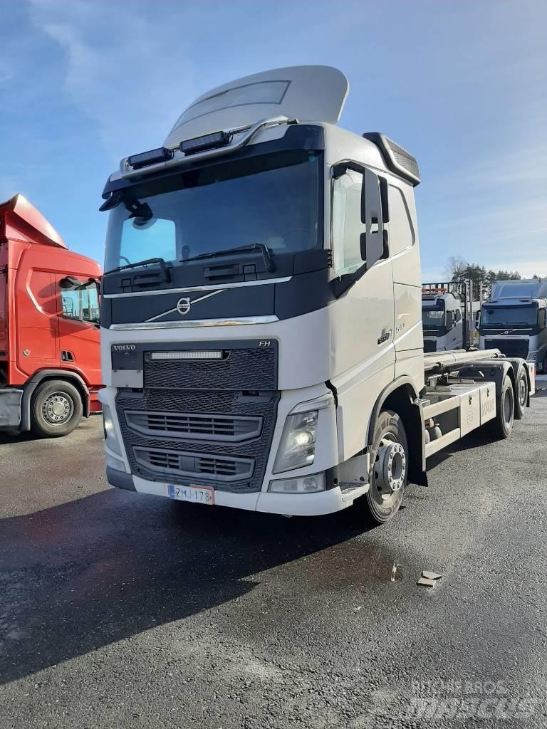Volvo FH 13 Camiões porta-contentores