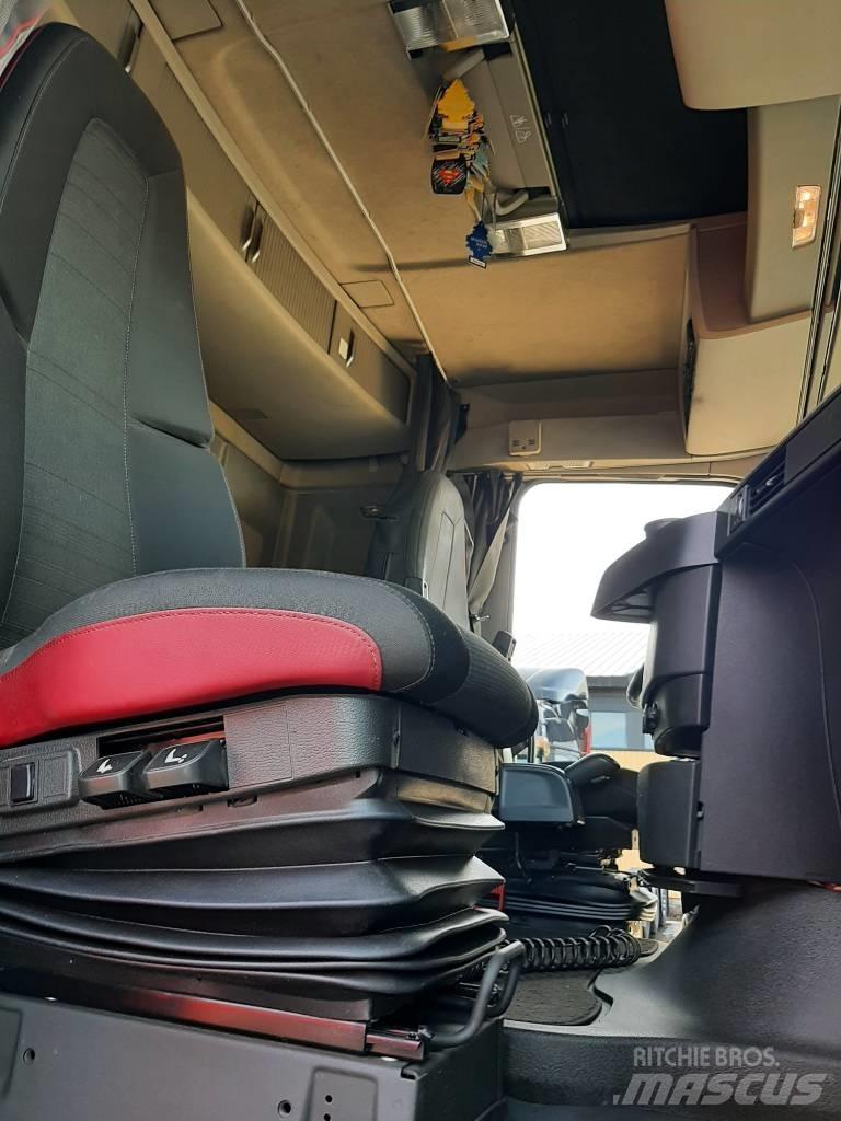 Volvo FH 13 Camiões porta-contentores