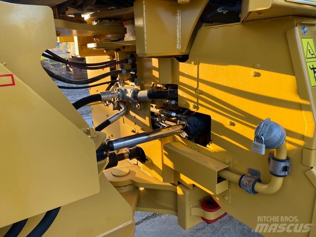 CAT 966 M Pás carregadoras de rodas