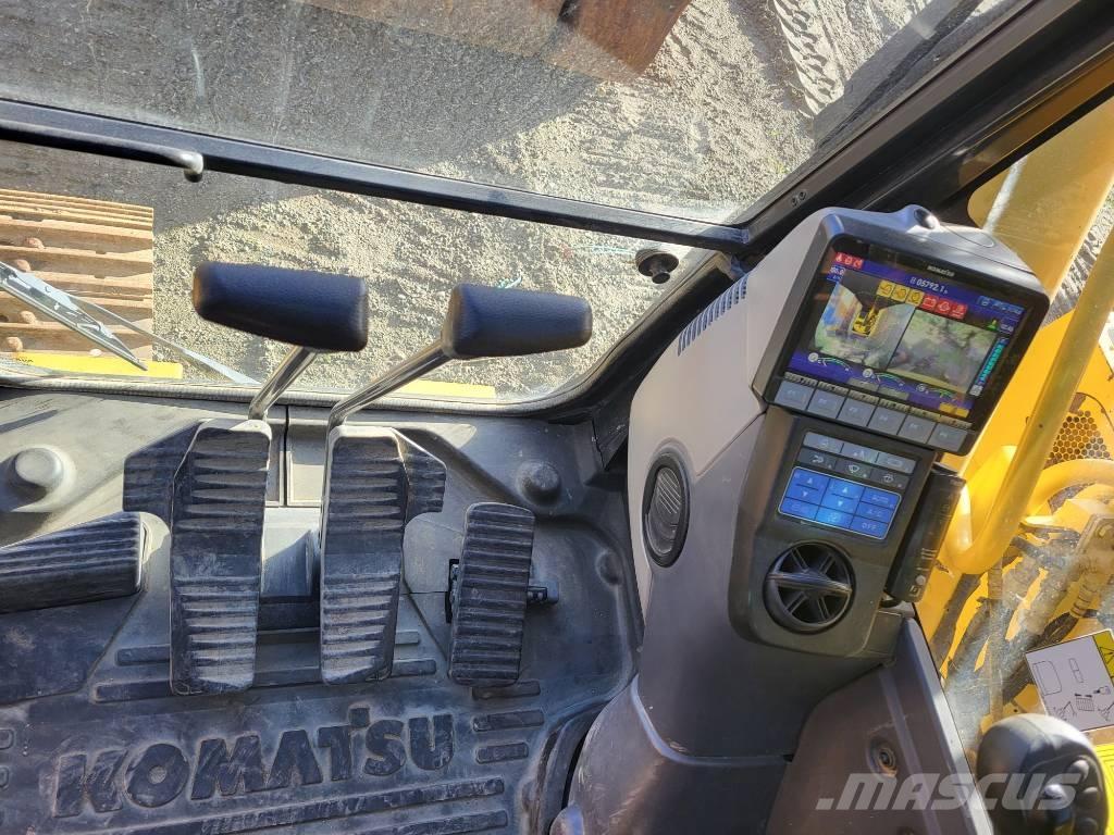 Komatsu PC228USLC-11 Escavadoras de rastos