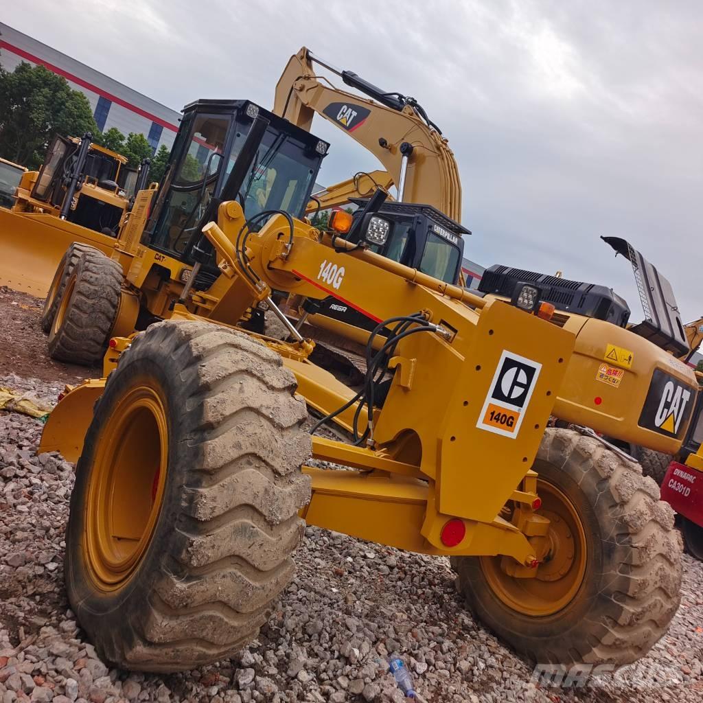 CAT 140 Motoniveladoras