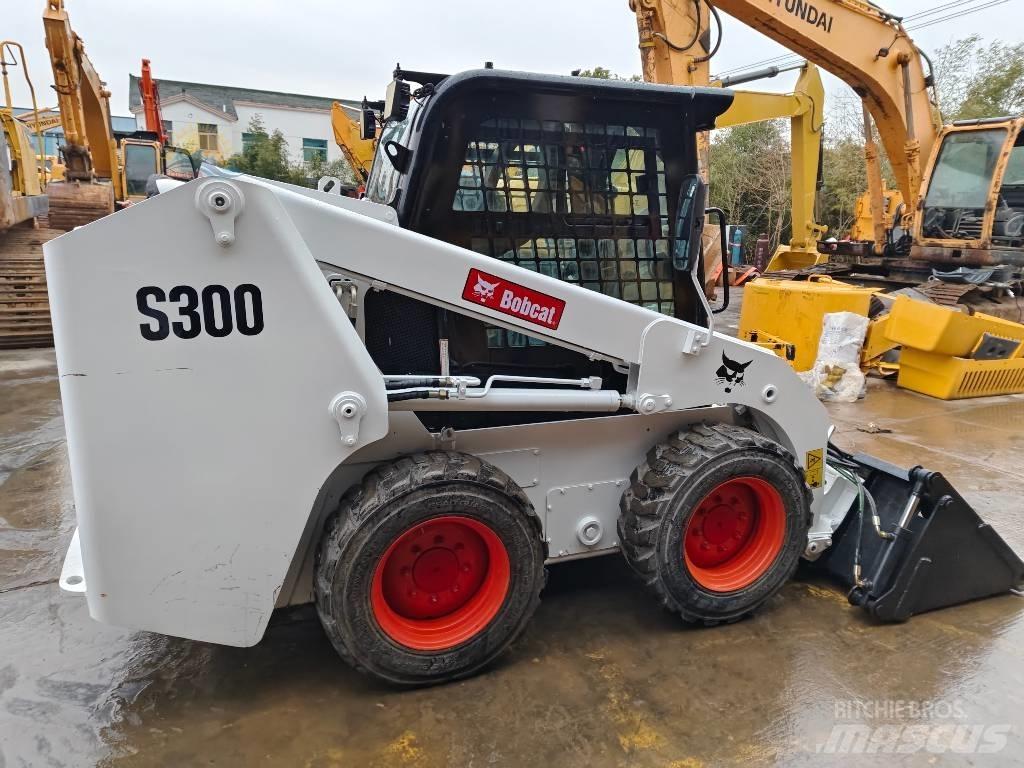 Bobcat S 300 Carregadoras de direcção deslizante