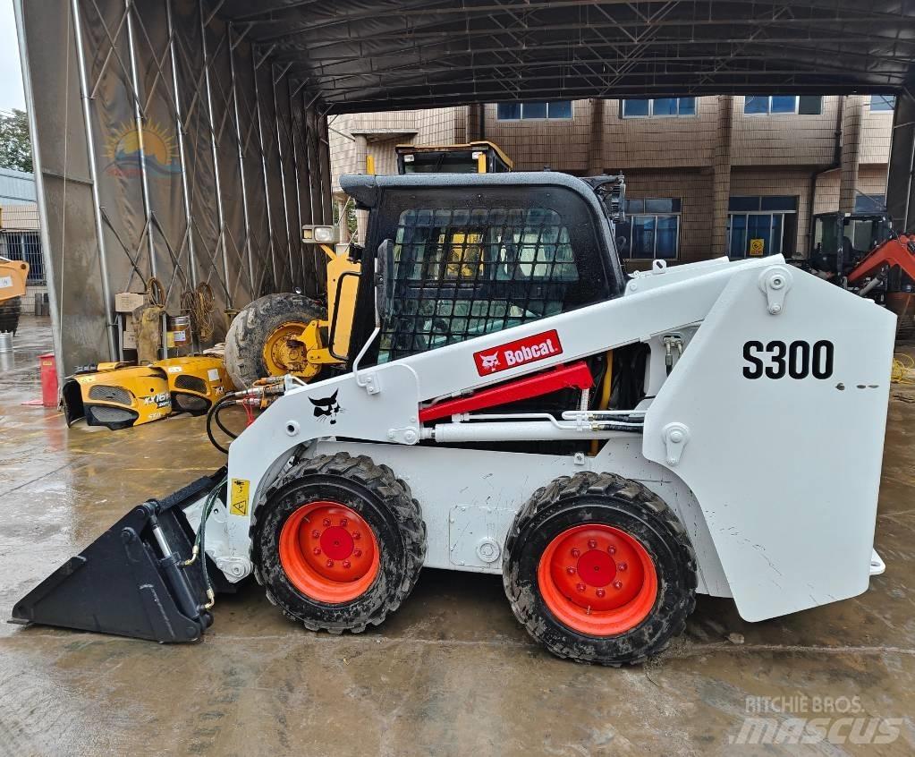 Bobcat S 300 Carregadoras de direcção deslizante