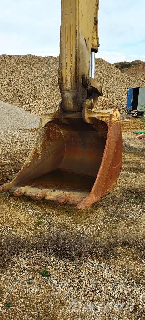 Komatsu PC 600 LC-7K Escavadoras de rastos