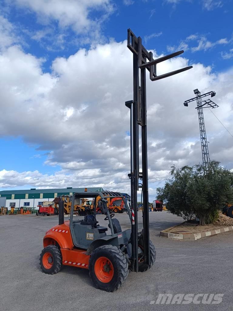 Ausa C 300 H Empilhadores todo-terreno