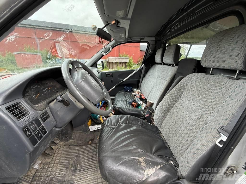 Toyota Hiace 4x4 Carrinhas de caixa fechada