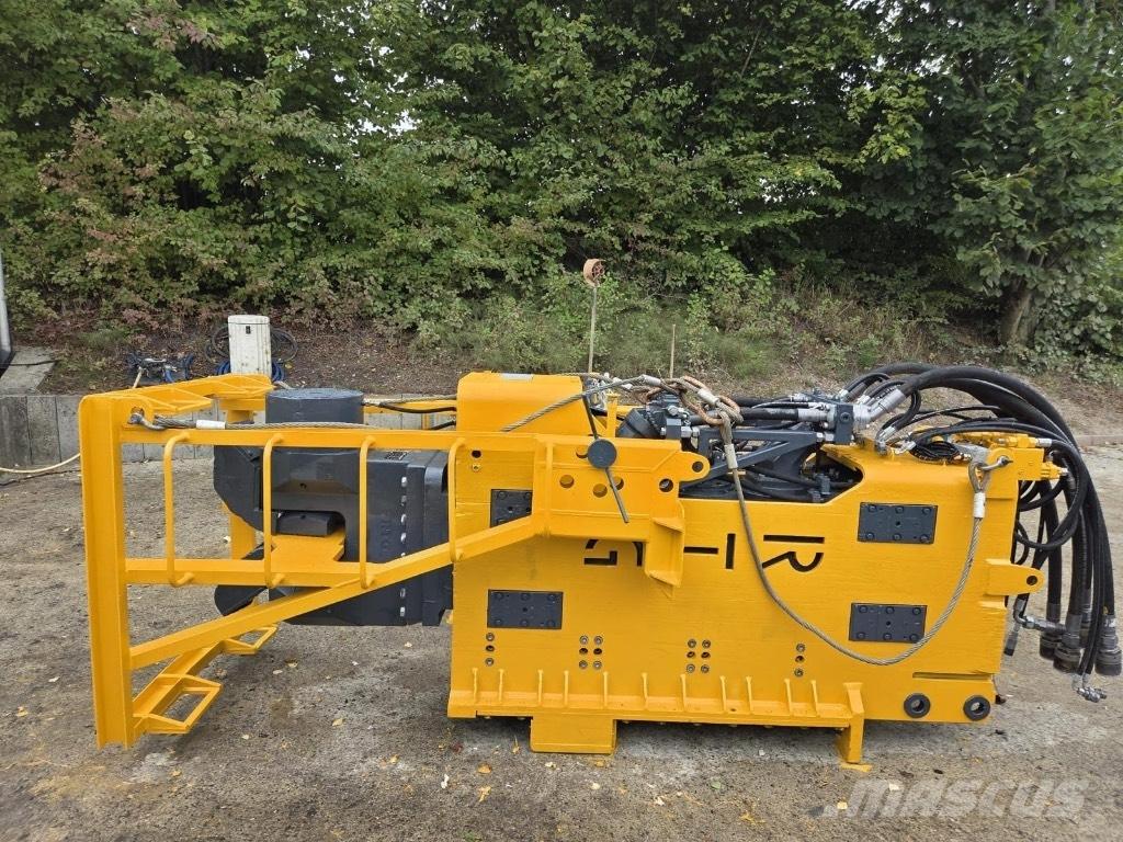 Bauer Vibro MR 145 V Acessórios e peças de equipamento de empilhagem