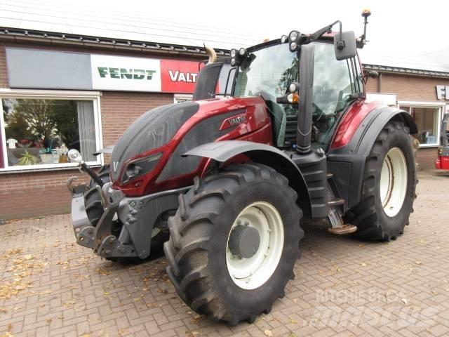 Valtra T154 VERSU Tratores Agrícolas usados