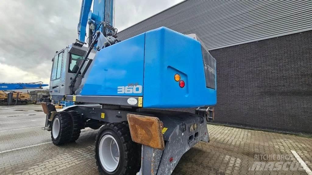 Fuchs MHL360 Manipuladores de resíduos / indústria