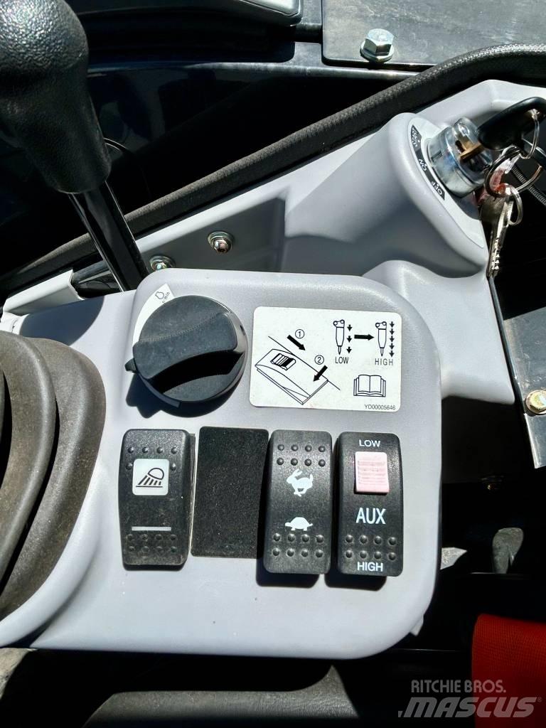 Hitachi ZX35U-5N Mini Escavadoras <7t