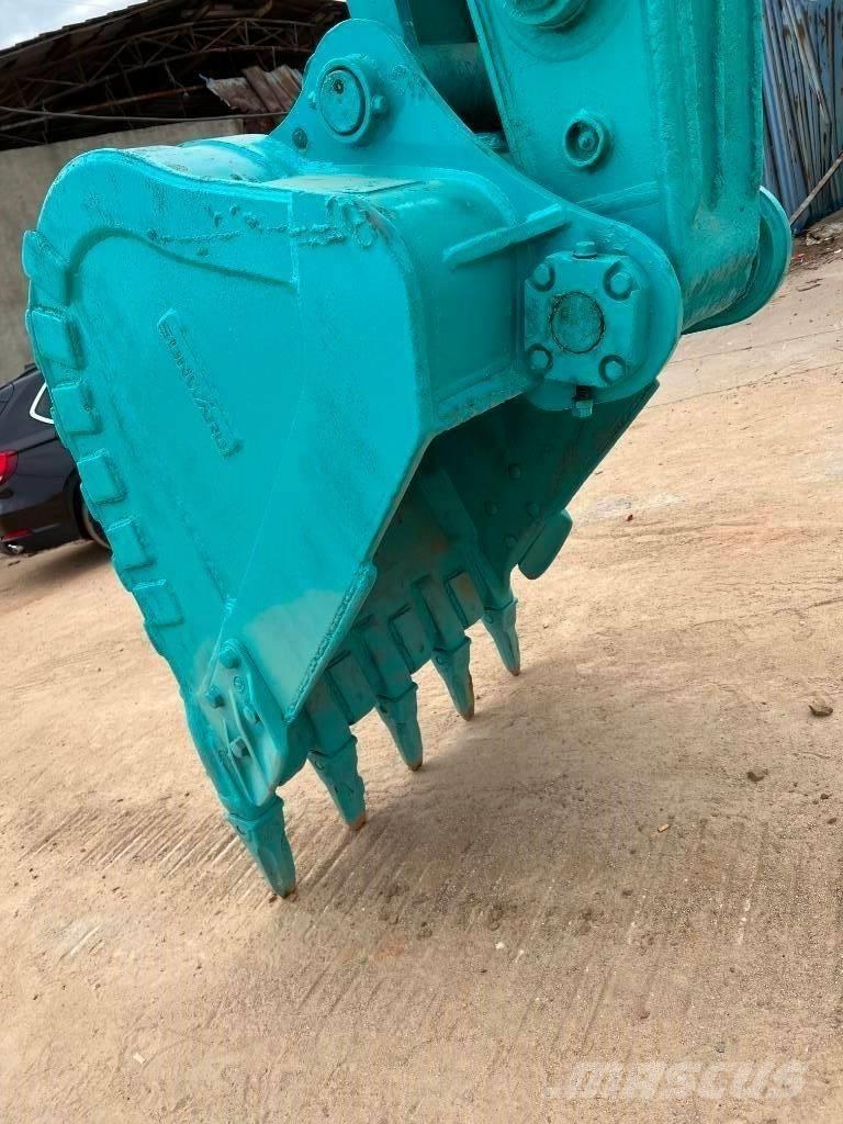 Kobelco SK 200-8 Escavadoras de rastos