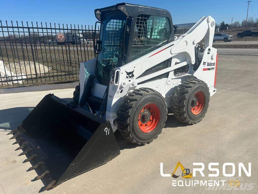 Bobcat S740 Carregadoras de direcção deslizante