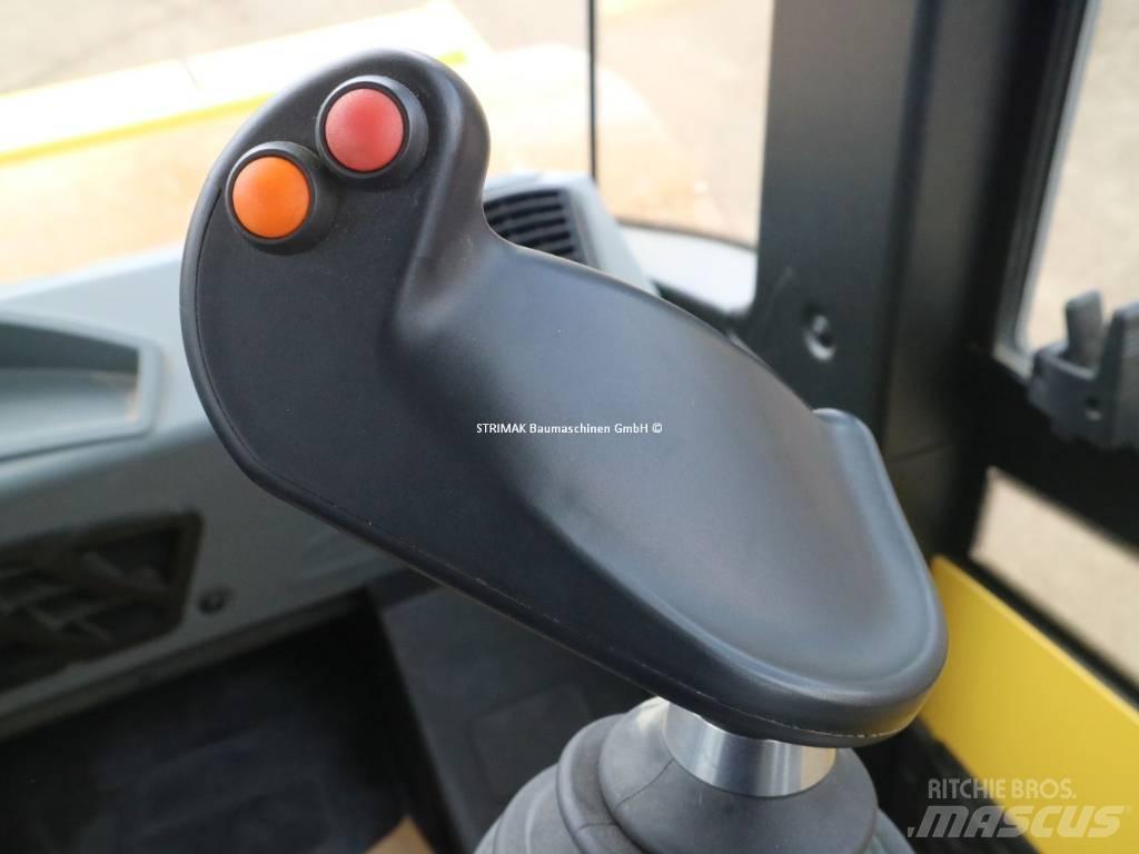 Bomag BW 213-D 5 Cilindros Compactadores monocilíndricos
