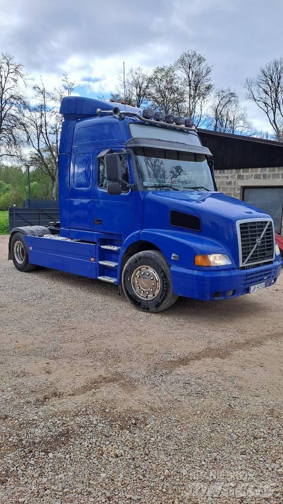 Volvo NH 12 Tractores (camiões)