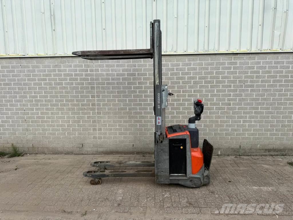 BT SWE200D Empilhador para operador externo