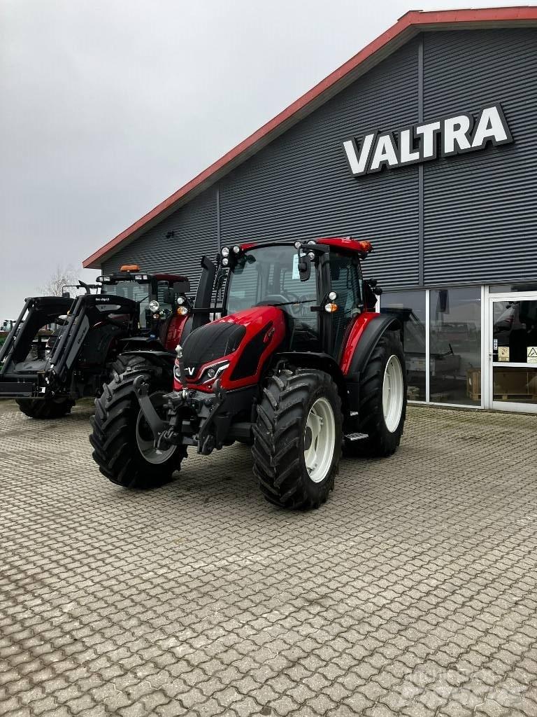 Valtra G135 Active Tratores Agrícolas usados