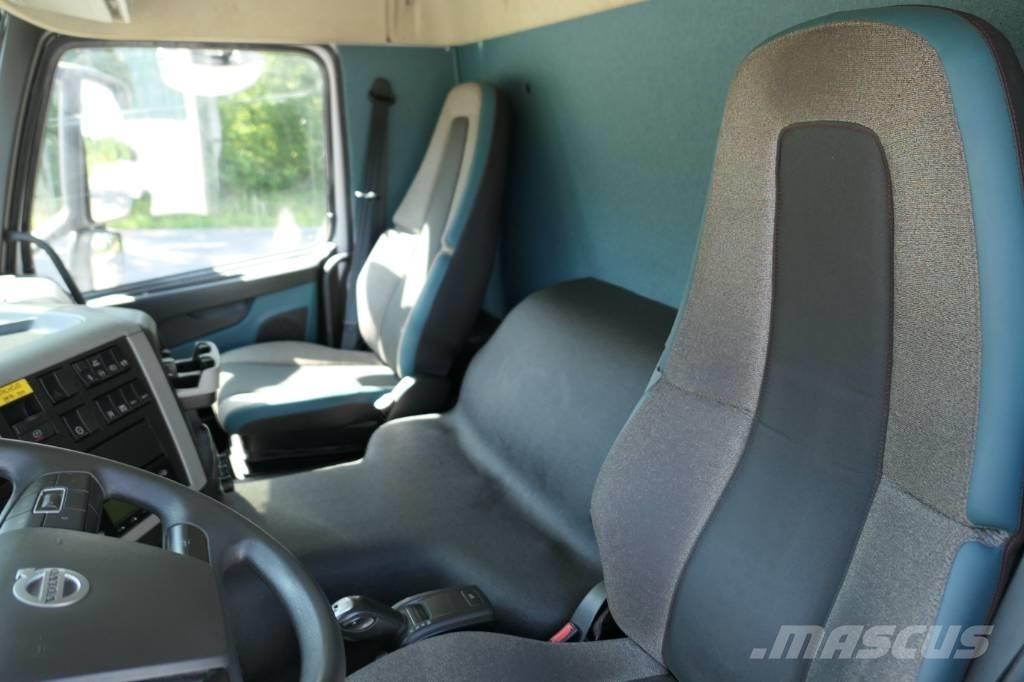 Volvo FM330 4x2 Camiões caixa temperatura controlada