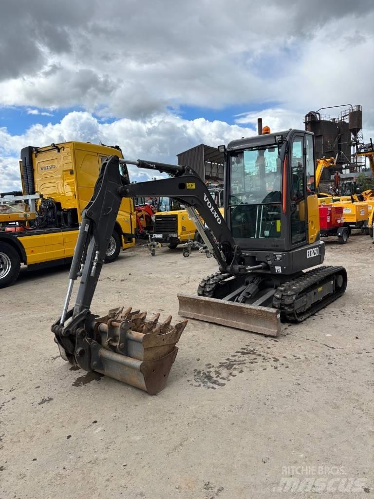Volvo ECR 25 D Mini Escavadoras <7t