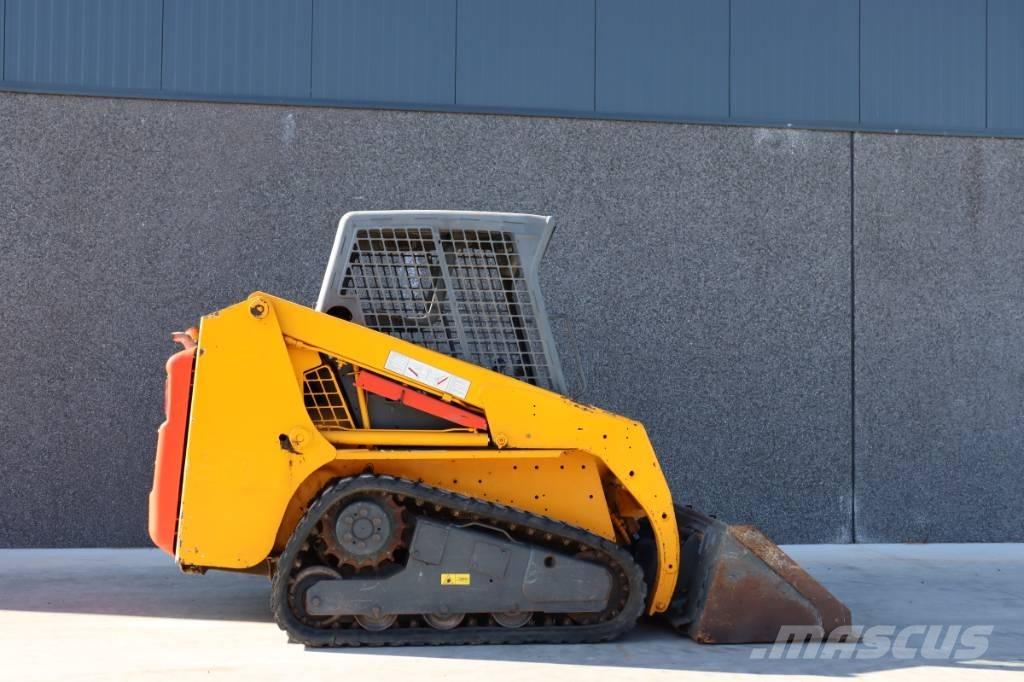 Bobcat T 140 Carregadoras de direcção deslizante