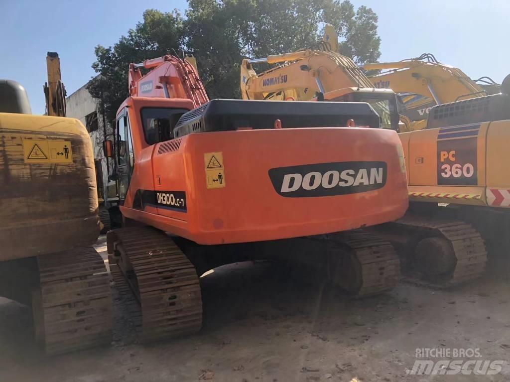 Doosan 225 LC Escavadoras de rastos