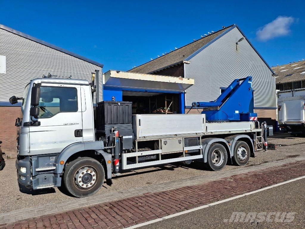 MAN TGM 26.340 6x2 Camiões de caixa fechada