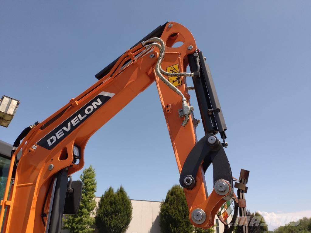 Develon DX 27 Z-7 Mini Escavadoras <7t