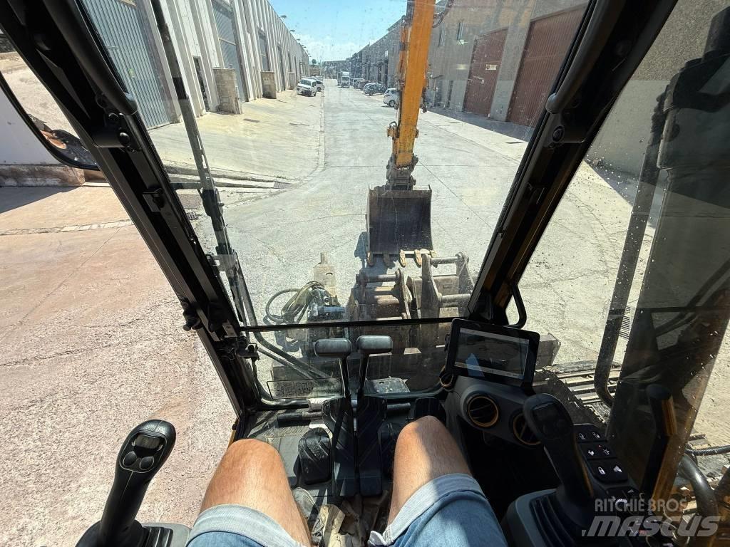 JCB 131 X LCD Escavadoras de rastos