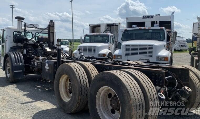 Autocar WX64 Camiões de chassis e cabine