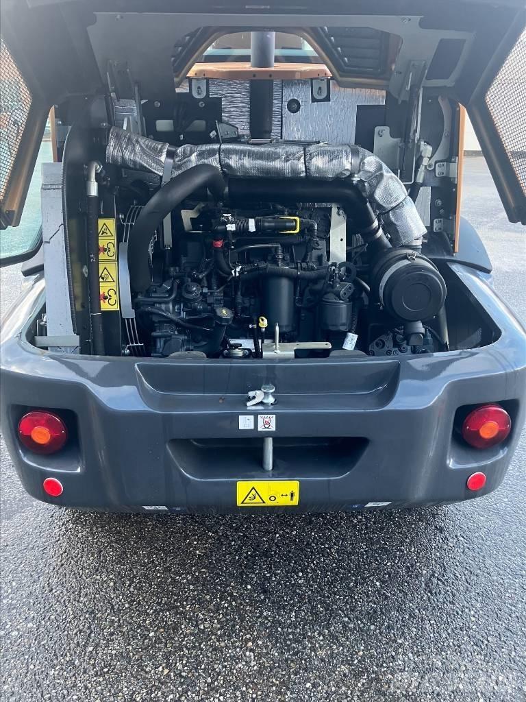 CASE 221F Evo Pás carregadoras de rodas