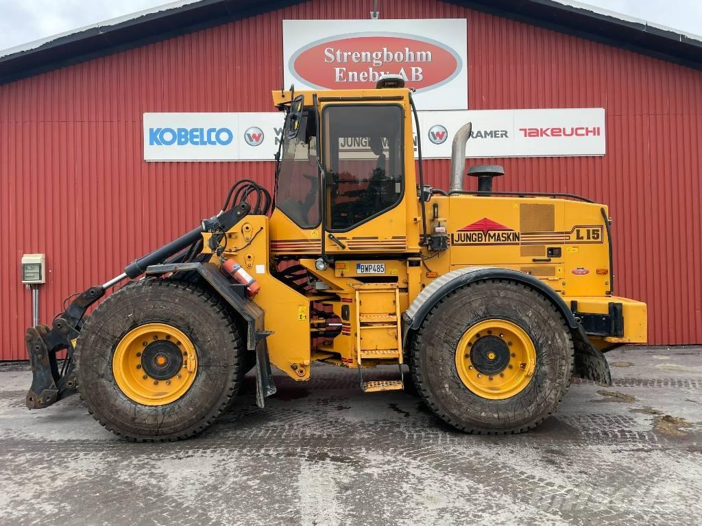 Ljungby L 15 Pás carregadoras de rodas