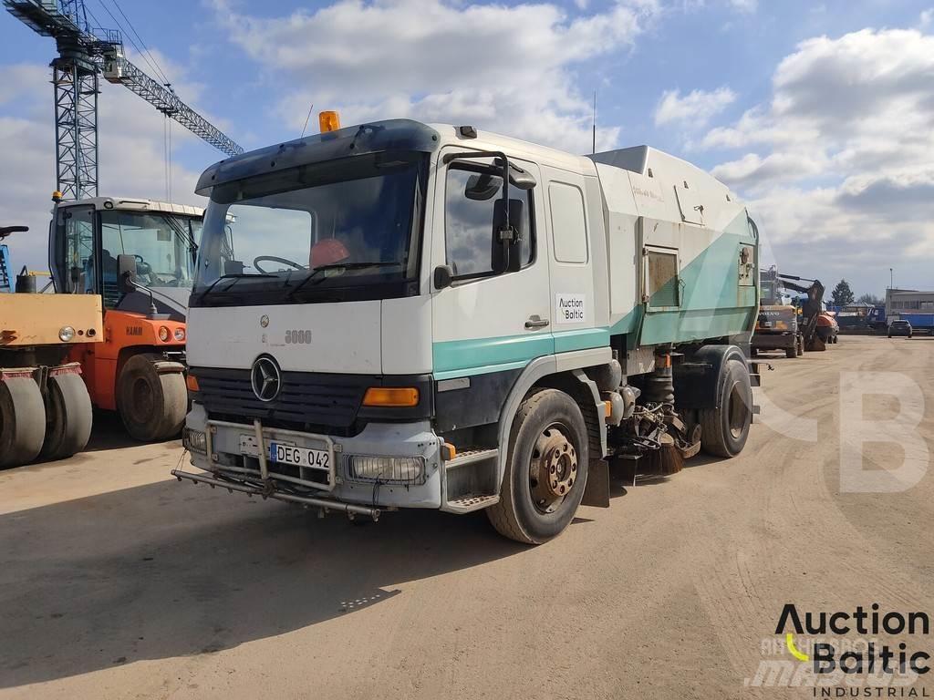 Mercedes-Benz 1517 Varredoras