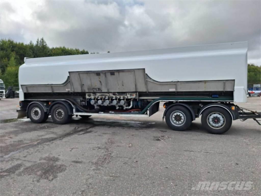  SAF/Mattila MS4 Reboques cisterna