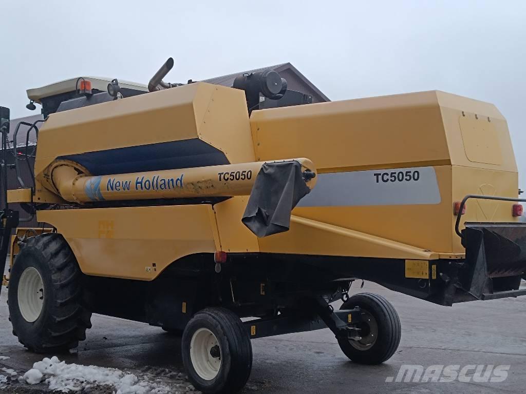 New Holland TC 5050 Ceifeiras debulhadoras