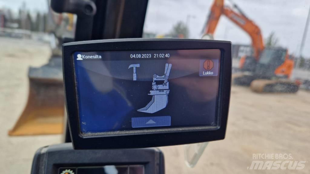 JCB JZ 140 LC Escavadoras de rastos