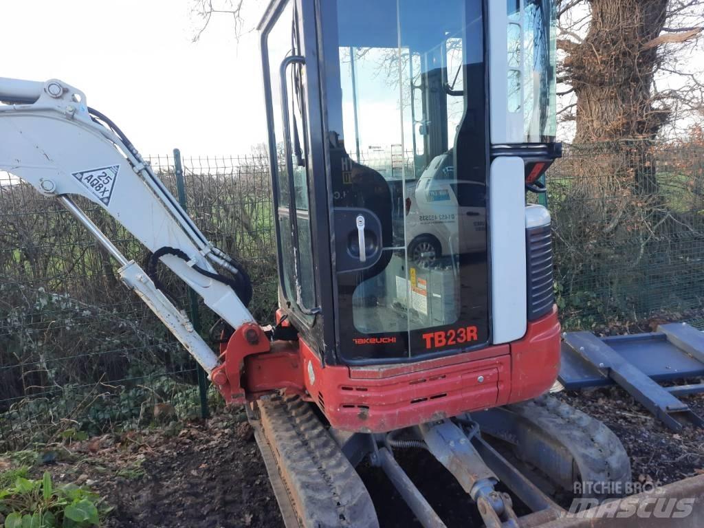 Takeuchi TB23 Mini Escavadoras <7t