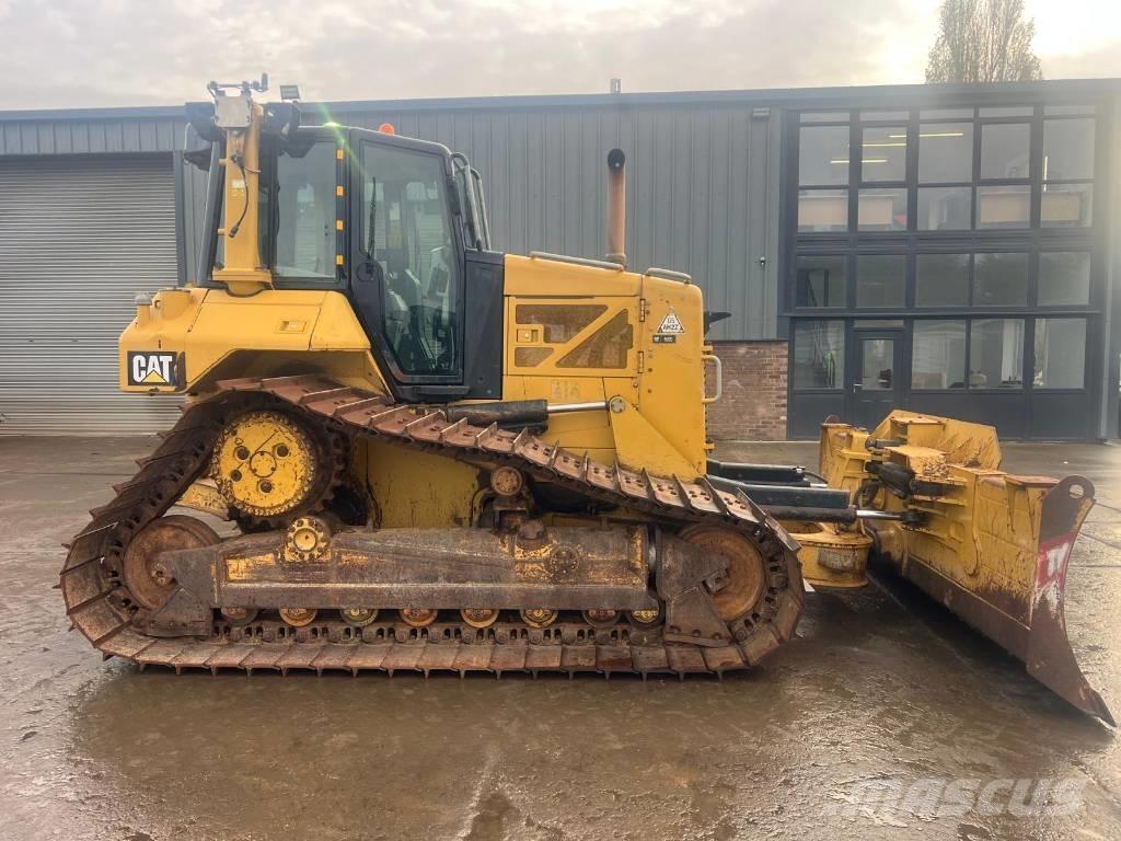CAT D 6 N LGP Dozers - Tratores rastos