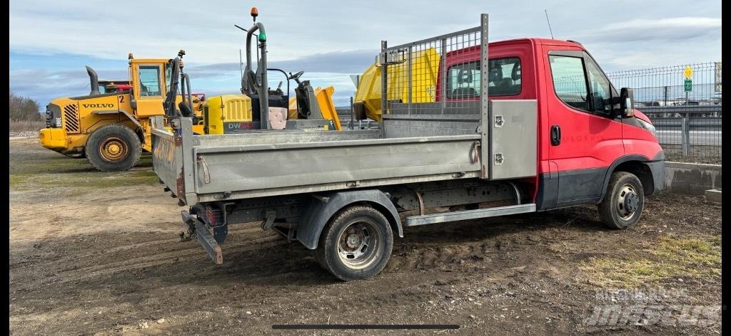 Iveco 35C 13 Pick up de caixa aberta