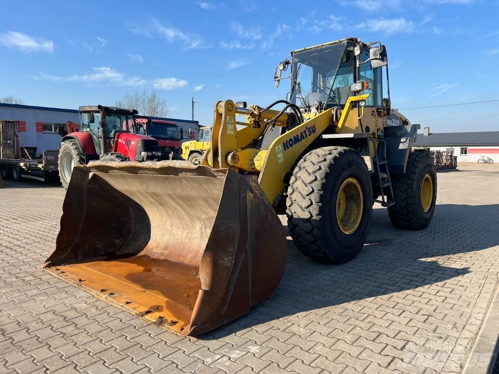 Komatsu WA 320-5 Pás carregadoras de rodas