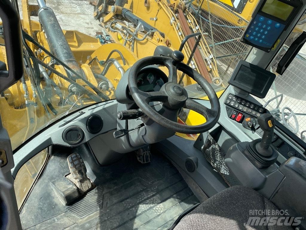 CAT 926M Pás carregadoras de rodas