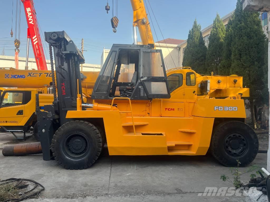 TCM FD 30 Empilhadores Diesel