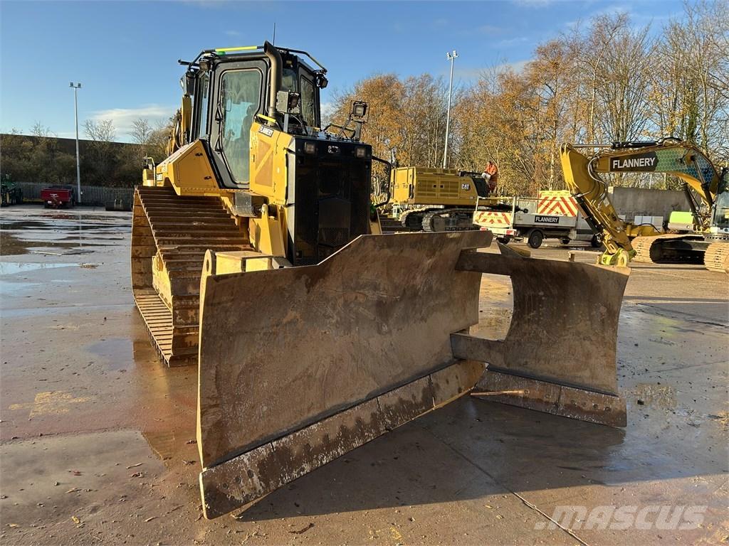 CAT D 5 LGP Dozers - Tratores rastos