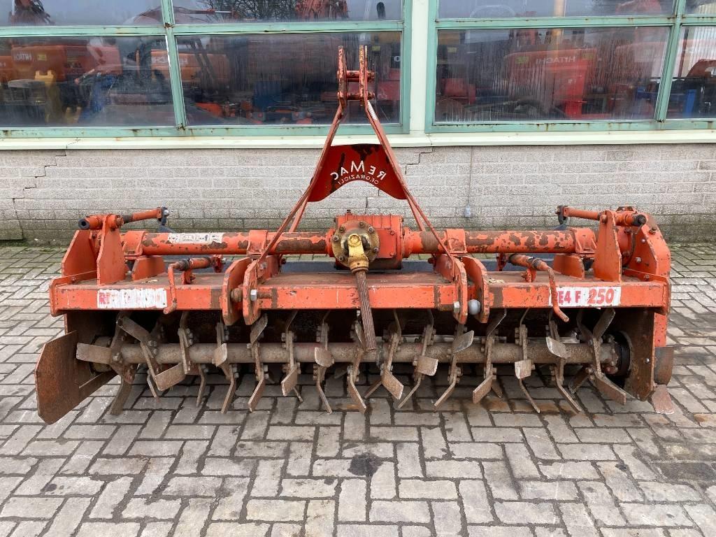  Grazioli RE 4 F 250 Agricultura - Outros
